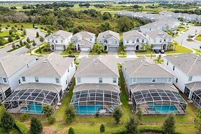 Stunning 9 Bd Single Family w Pool Champions Gate 1508