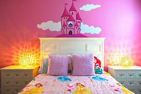 Stunning 9 Bd Single Family w Pool Champions Gate 1508