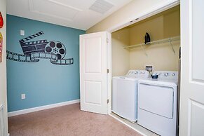 Stunning 9 Bd Single Family w Pool Champions Gate 1508