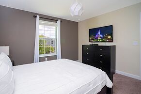 Stunning 9 Bd Single Family w Pool Champions Gate 1508