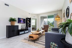 Accessible 3Bd Condo Close to Disney Storey Lake Orlando 208 3180