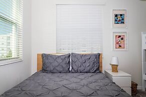 Accessible 3Bd Condo Close to Disney Storey Lake Orlando 208 3180