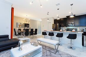 Gorgeous 4 Bd w Pool Close to Disney Storey Lake 2963