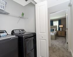 Gorgeous 4 Bd w Pool Close to Disney Storey Lake 2963