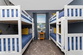 Gorgeous 4 Bd w Pool Close to Disney Storey Lake 2963