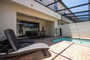 Stunning 5 Bd w Pool Close to Disney Windsor Westside 2015