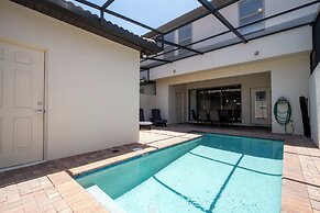 Stunning 5 Bd w Pool Close to Disney Windsor Westside 2015