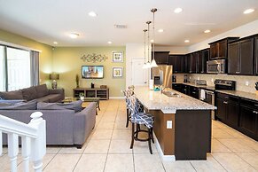 Stunning 5 Bd w Pool Close to Disney Windsor Westside 2015