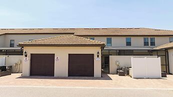 Stunning 5 Bd w Pool Close to Disney Windsor Westside 2015