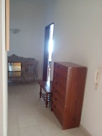 Lovely 4-bed Apartment in Estombar