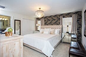 Four Bedroom Storey Lake Resort Close to Disney w Pool 3063