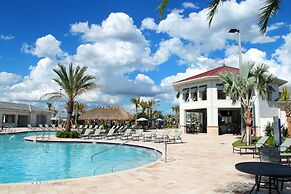 Four Bedroom Storey Lake Resort Close to Disney w Pool 3063