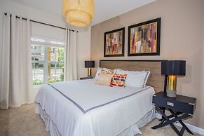 Four Bedroom Storey Lake Resort Close to Disney w Pool 3063