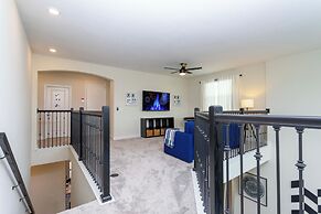 Gorgeous 5Bd Single Family w Pool Storey Lake 2767o