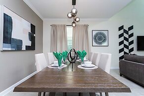 Gorgeous 5Bd Single Family w Pool Storey Lake 2767o