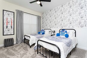 Gorgeous 5Bd Single Family w Pool Storey Lake 2767o