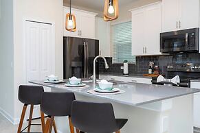 Gorgeous 5Bd Single Family w Pool Storey Lake 2767o