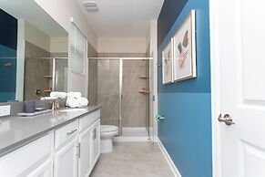 Gorgeous 5Bd Single Family w Pool Storey Lake 2767o