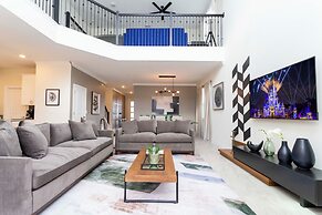 Gorgeous 5Bd Single Family w Pool Storey Lake 2767o