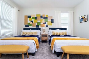 Gorgeous 5Bd Single Family w Pool Storey Lake 2767o