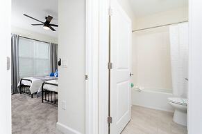 Gorgeous 5Bd Single Family w Pool Storey Lake 2767o