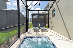 Gorgeous 5Bd Single Family w Pool Storey Lake 2767o