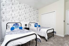 Gorgeous 5Bd Single Family w Pool Storey Lake 2767o