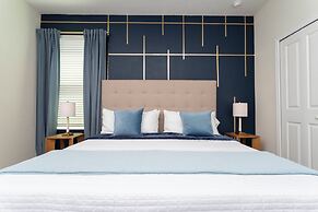 Gorgeous 5Bd Single Family w Pool Storey Lake 2767o