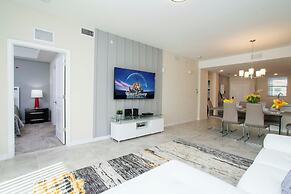 Luxurious 2 Bd Close to Disney Storey Lake 204 3131