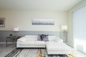 Luxurious 2 Bd Close to Disney Storey Lake 204 3131