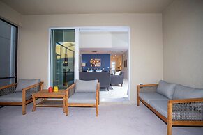 Gorgeous 5 Bd Home Close to Disney Storey Lake Resort 2734