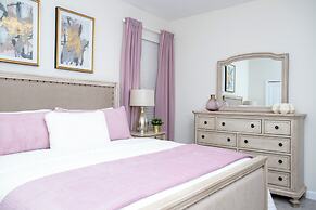 Gorgeous 5 Bd Home Close to Disney Storey Lake Resort 2734