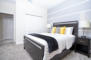 Gorgeous 5 Bd Home Close to Disney Storey Lake Resort 2734