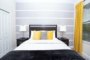 Gorgeous 5 Bd Home Close to Disney Storey Lake Resort 2734