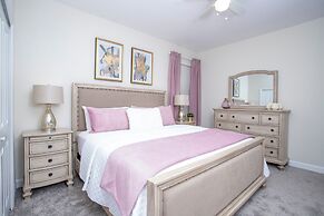 Gorgeous 5 Bd Home Close to Disney Storey Lake Resort 2734