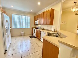Family Friendly 3 Bedroom Close to Disney in Orlando Area 3099