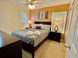 Family Friendly 3 Bedroom Close to Disney in Orlando Area 3099