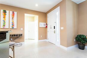 Gorgeous 4 Bd Close to Disney Magic Village 3114