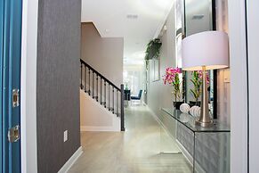 Gorgeous 4Bd w Pool Close to Disney Storey Lake 4289