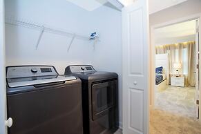 Gorgeous 4Bd w Pool Close to Disney Storey Lake 4289