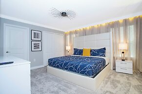 Gorgeous 4Bd w Pool Close to Disney Storey Lake 4289