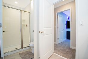 Gorgeous 4Bd w Pool Close to Disney Storey Lake 4289