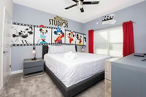 Stunning 4 Bd Close to Disney w Pool Storey Lake Resort 4369