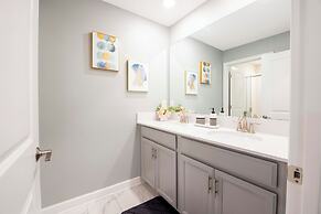 Stunning 4 Bd Close to Disney w Pool Storey Lake Resort 4369