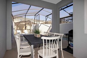 Stunning 4 Bd Close to Disney w Pool Storey Lake Resort 4369