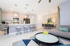 Stunning 4 Bd Close to Disney w Pool Storey Lake Resort 4369