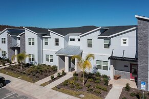 Stunning 4 Bd Close to Disney w Pool Storey Lake Resort 4369