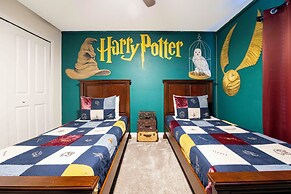 Stunning 4 Bd Close to Disney w Pool Storey Lake Resort 4369