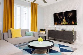 Stunning 4 Bd Close to Disney w Pool Storey Lake Resort 4369