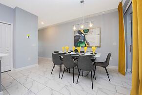 Stunning 4 Bd Close to Disney w Pool Storey Lake Resort 4369